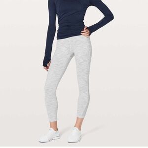 Lululemon Train Times 7/8 Pant
Wee Are From Space Ice Grey Alpine White W5AOOS